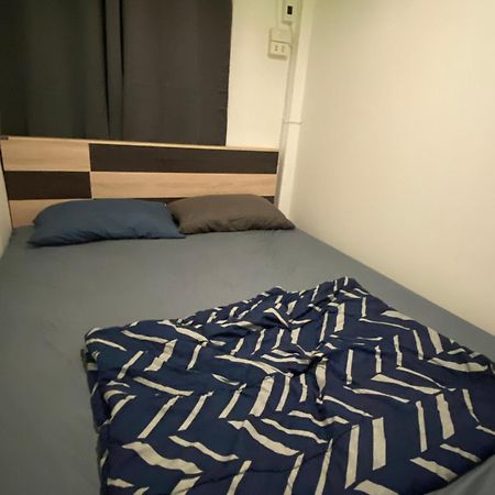 Sleep Break Hostel Sathon Bangkok Exterior photo