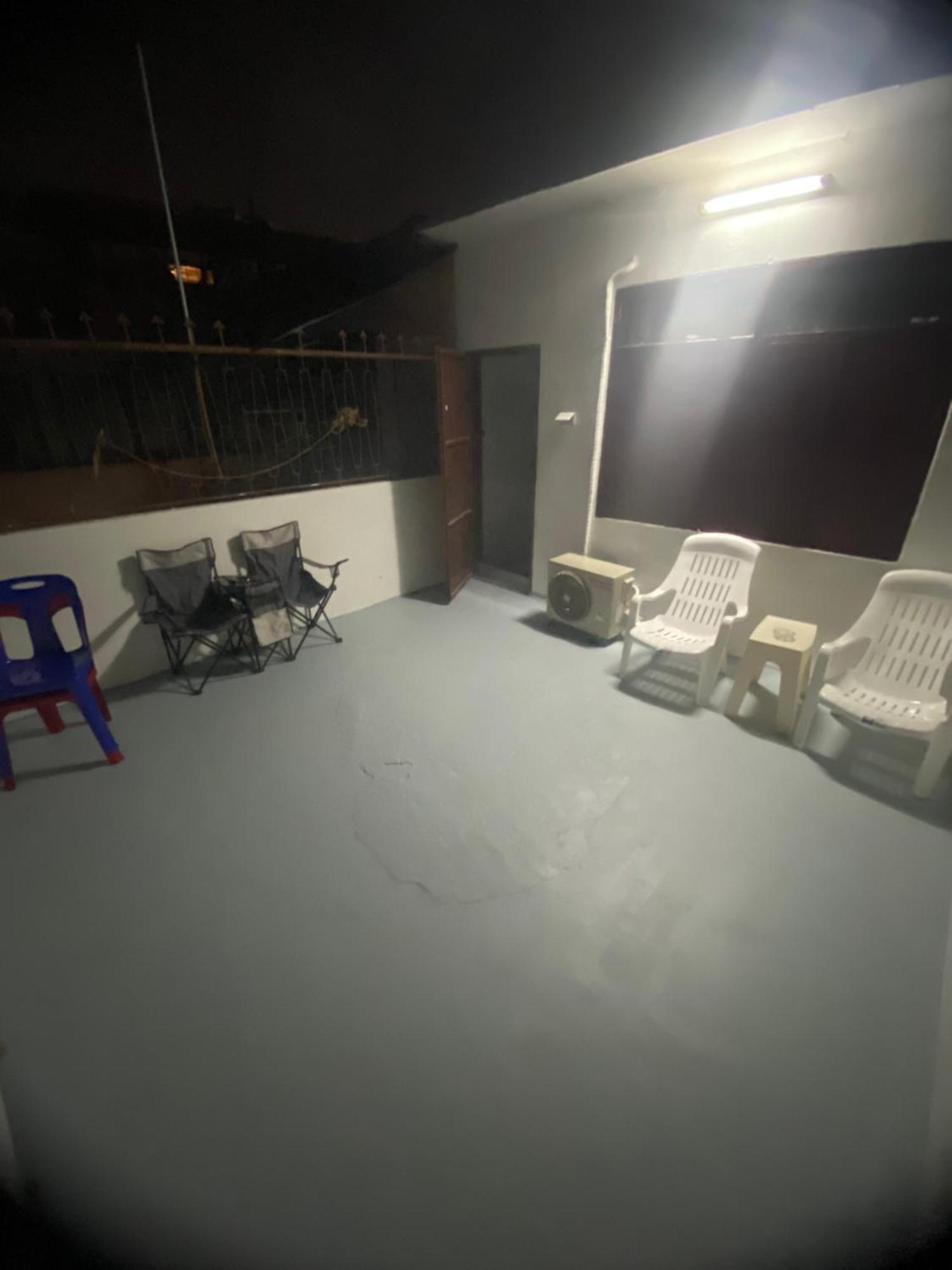 Sleep Break Hostel Sathon Bangkok Exterior photo